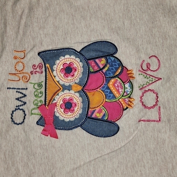 EMILY ROSE Cream Short Sleeve Tee with Owl and Bottom Fringe - Picture 2 of 4